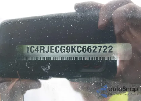 2019 Jeep Grand Cherokee High Altitude 4X2 из США, поврежденный, VIN 1C4RJECG9KC662722